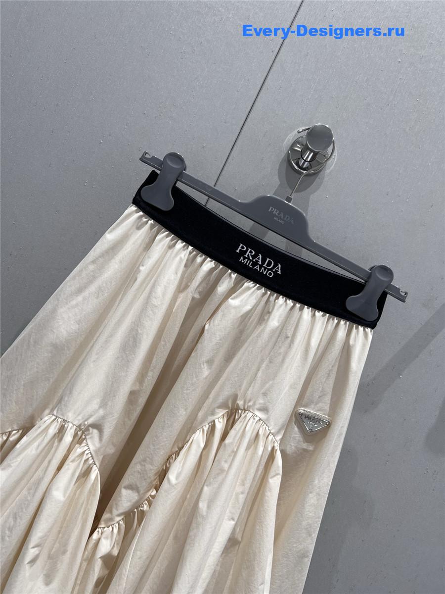 Pra*a beige ruffle skirt