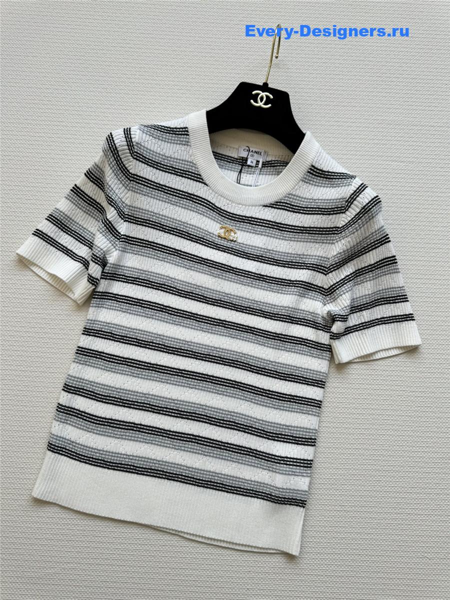 Ch**el crew neck striped knit short sleeves