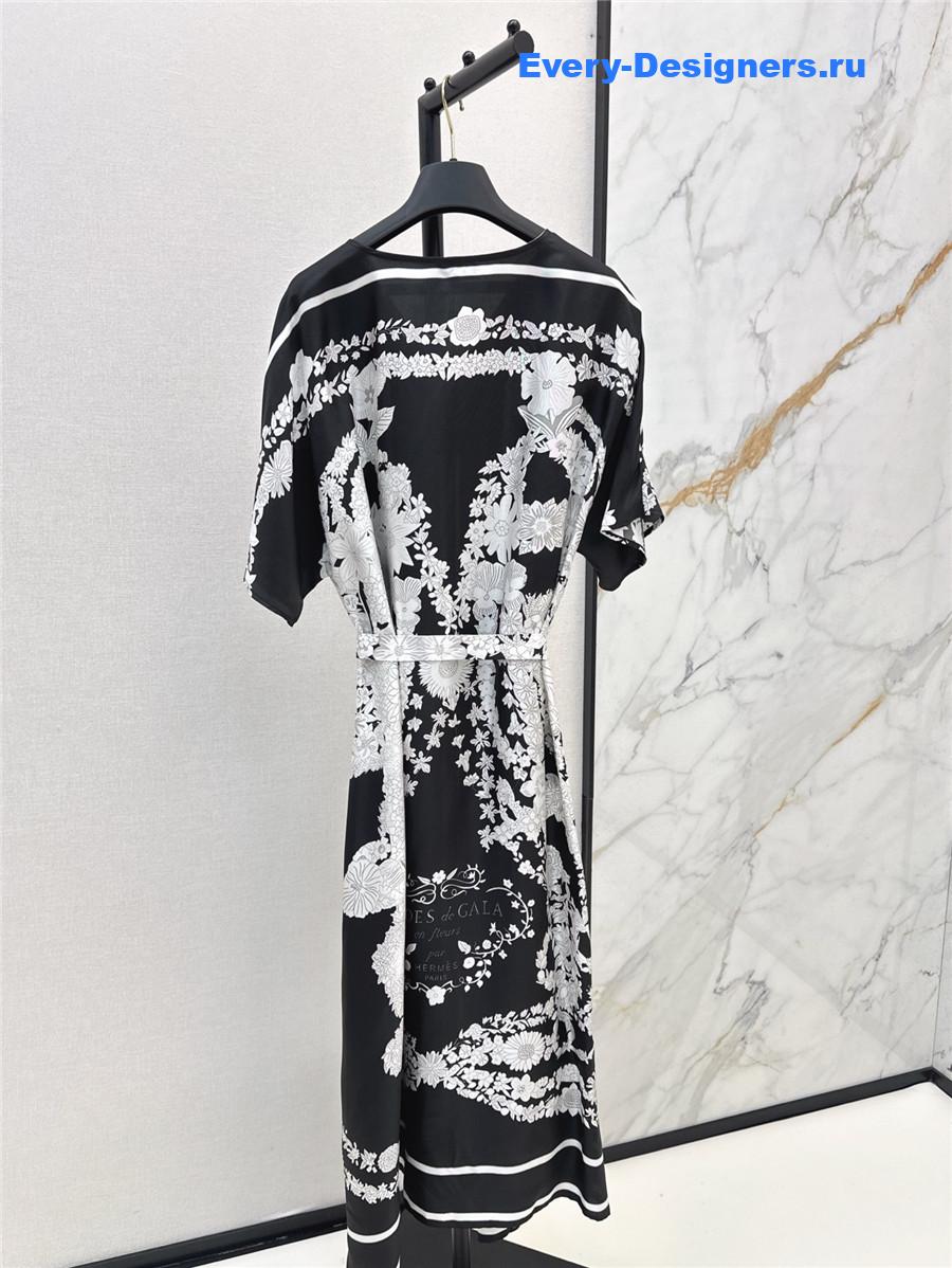 H**me5 black silk slit dress
