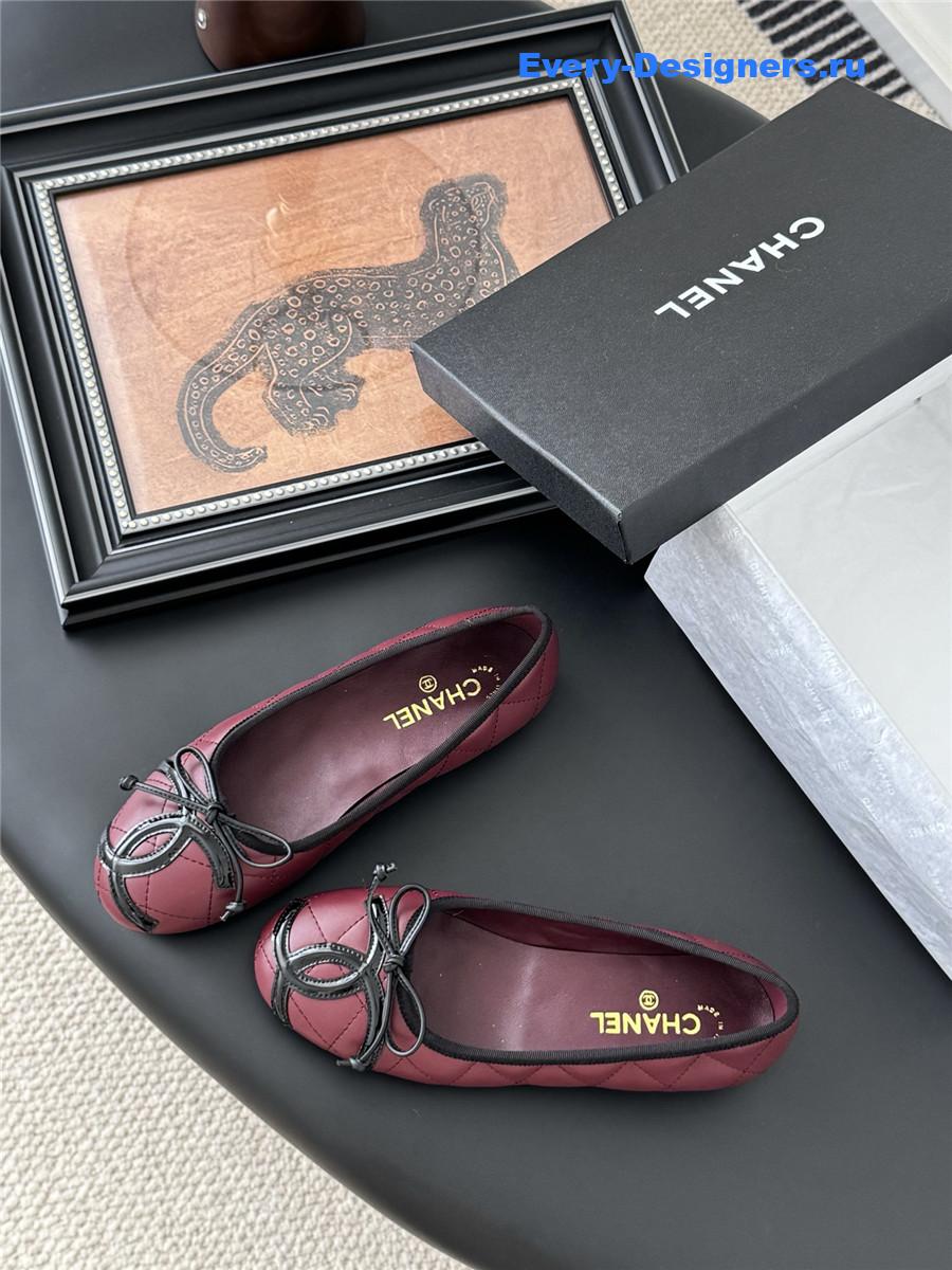 Ch**el burgundy quilted ballet flats