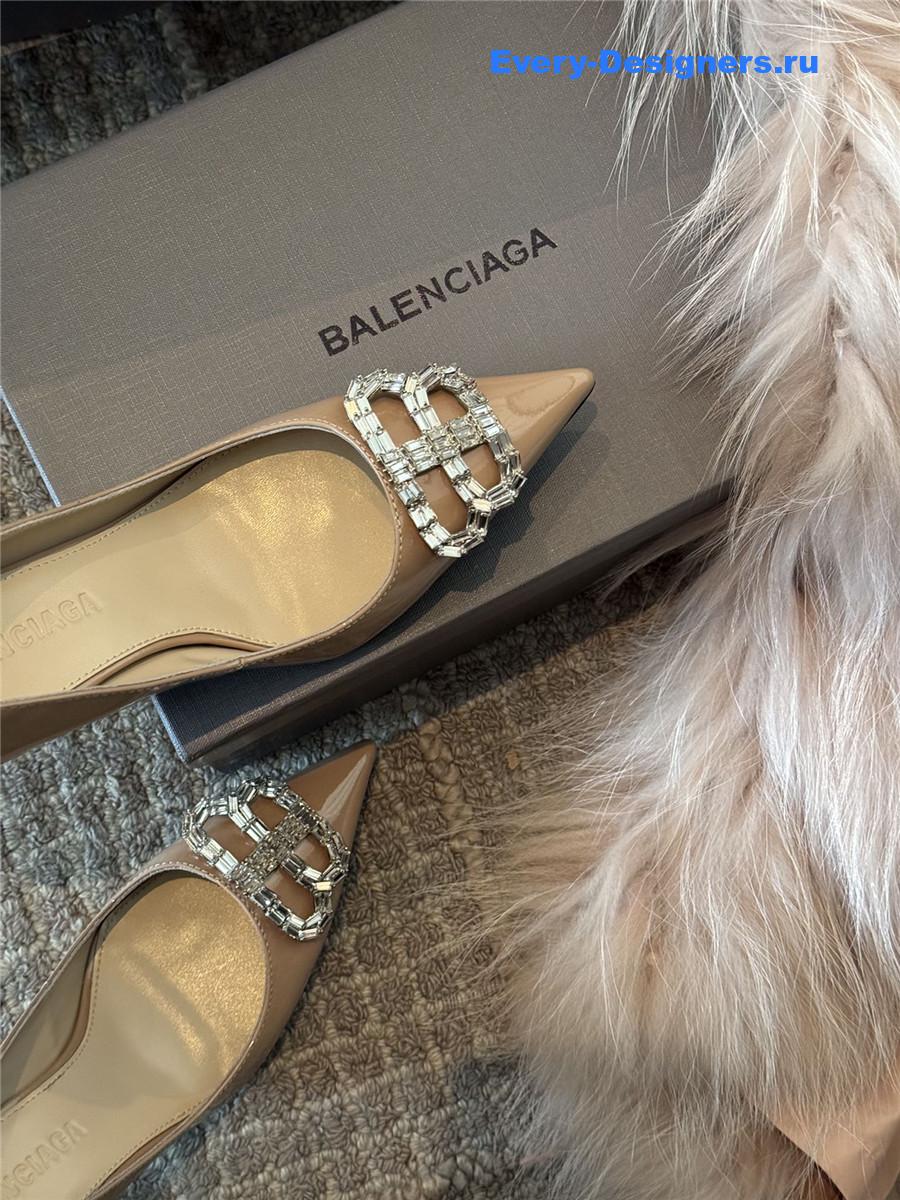 Ba1en*iaga beige bb knife pumps