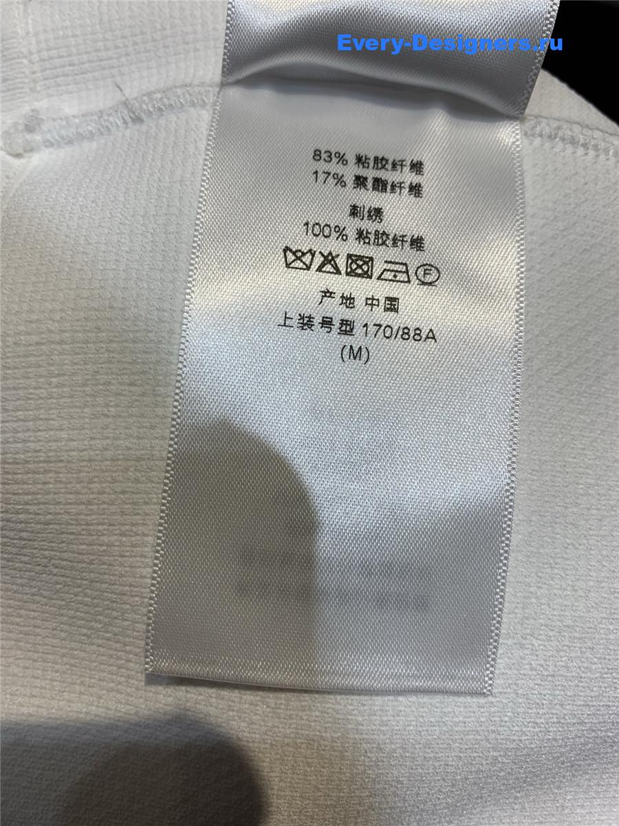 D10r vibe cropped tank top