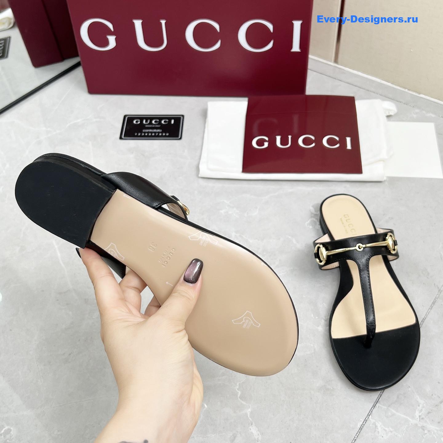 Gvc*1 blondie black gg thong sandals
