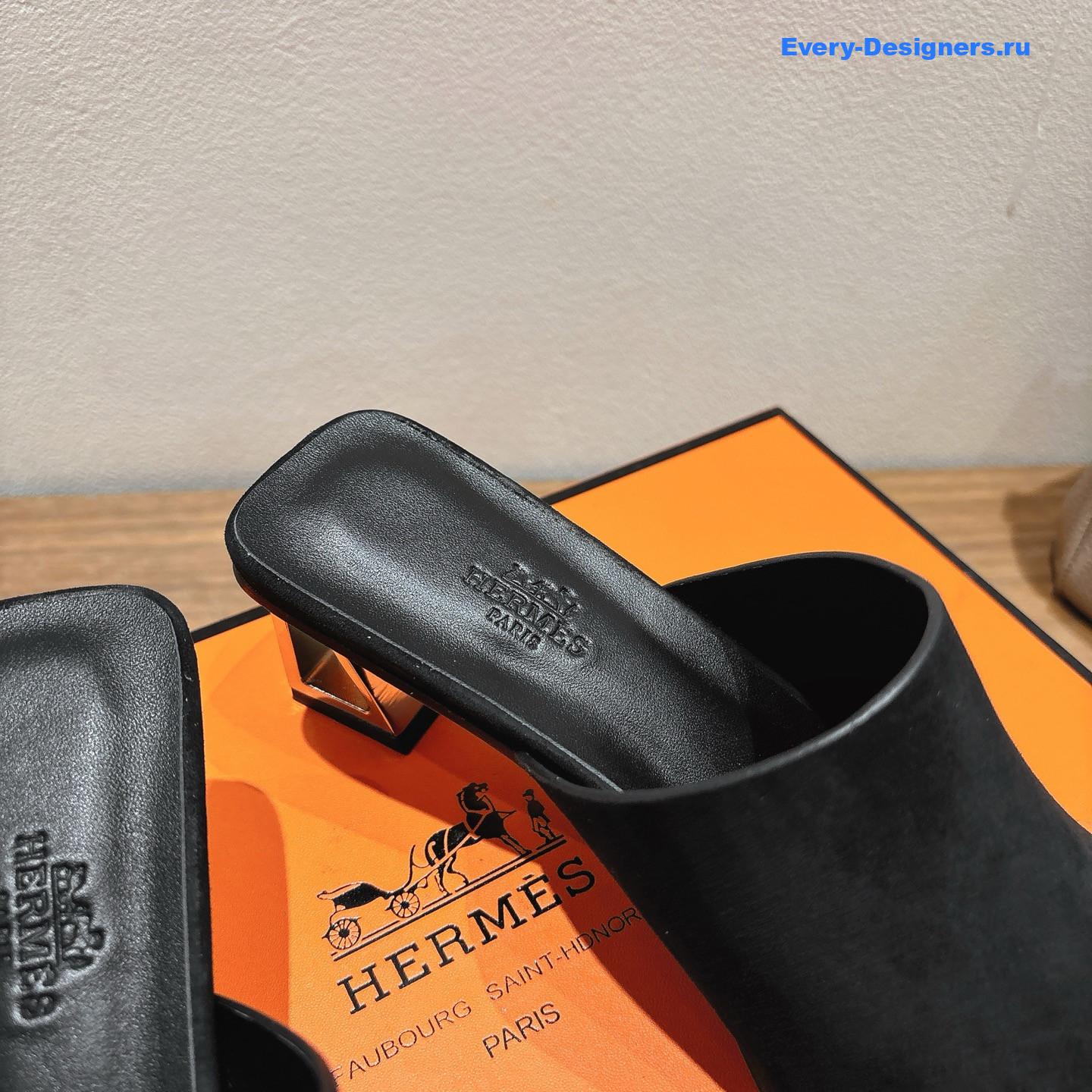 H**me5 black suede helia mules