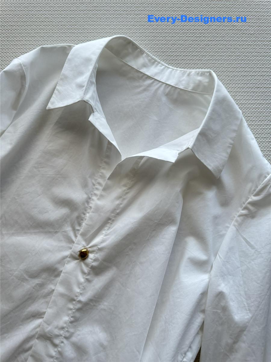D10r white honey bee shirt