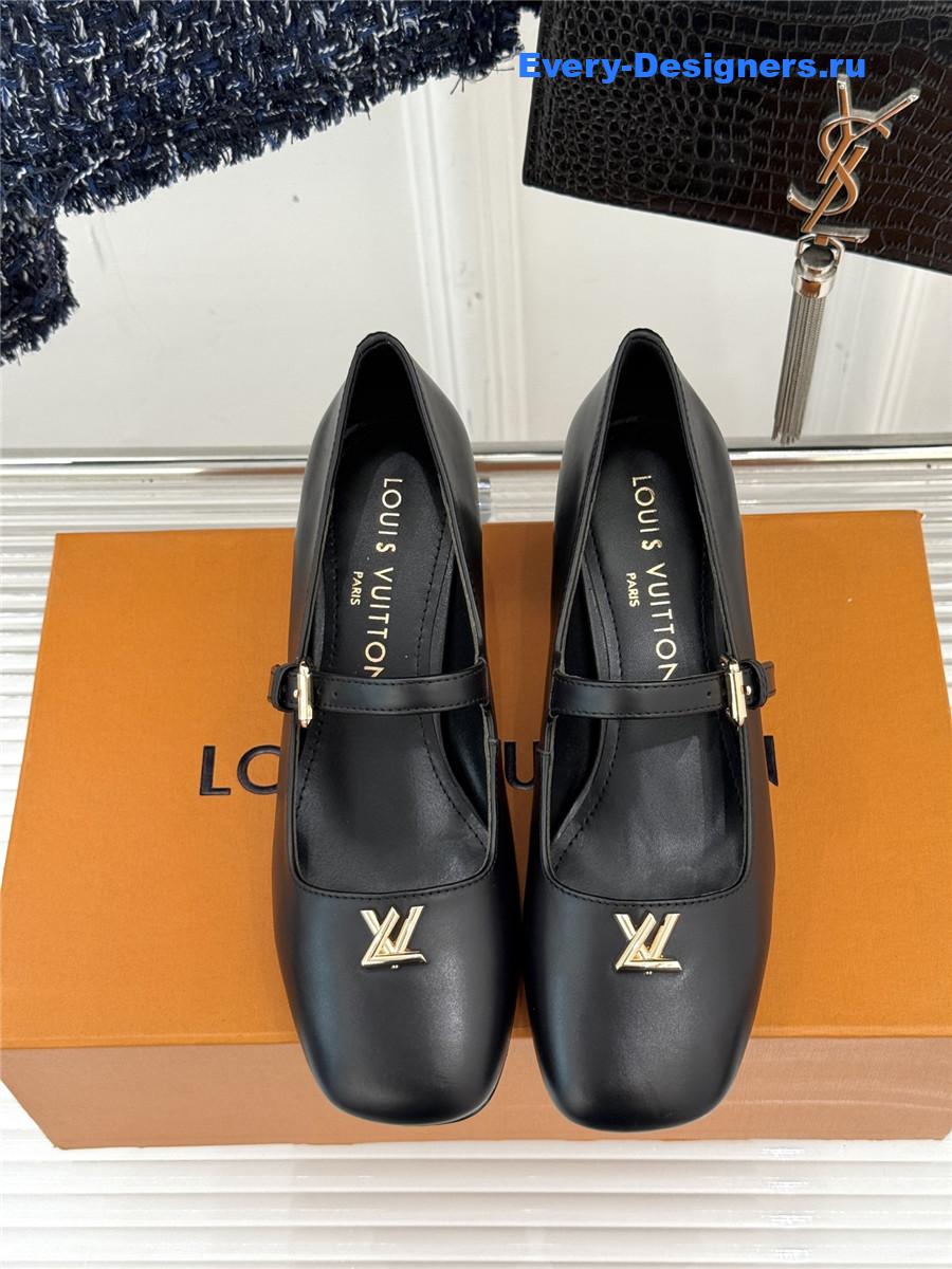 l0vis Vvtt0n black shake pumps