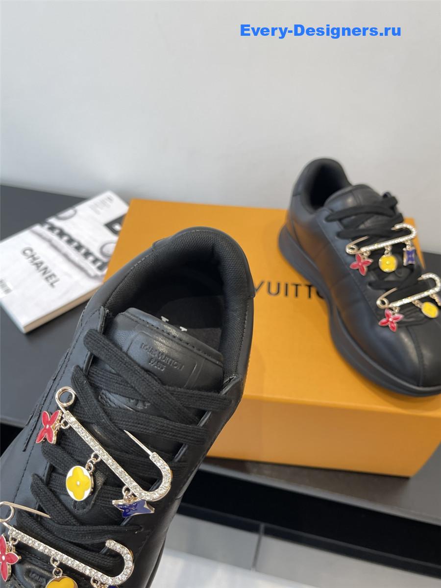 l0vis Vvtt0n buttersoft black sneakers