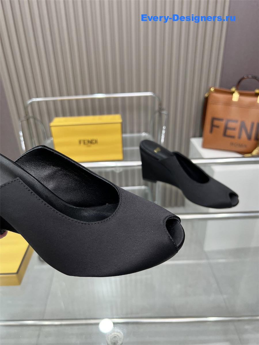 F**di lupita black leather wedge mules