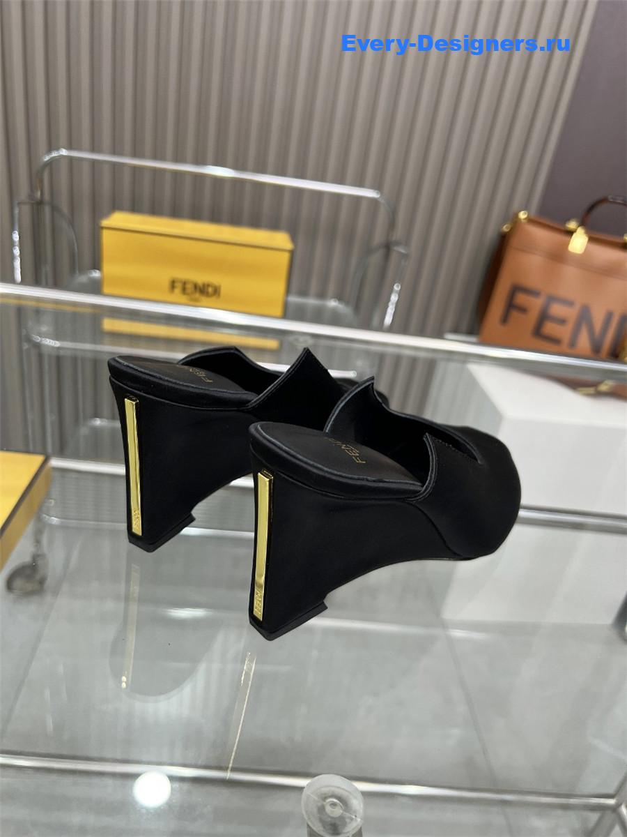 F**di lupita black leather wedge mules