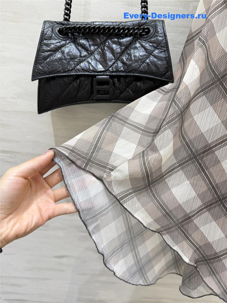 L0ew* red plaid irregular skirt