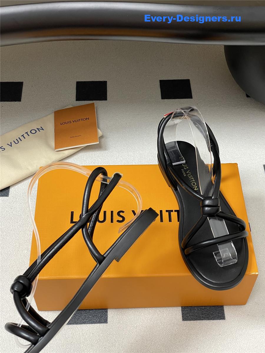 l0vis Vvtt0n black rivage sandals