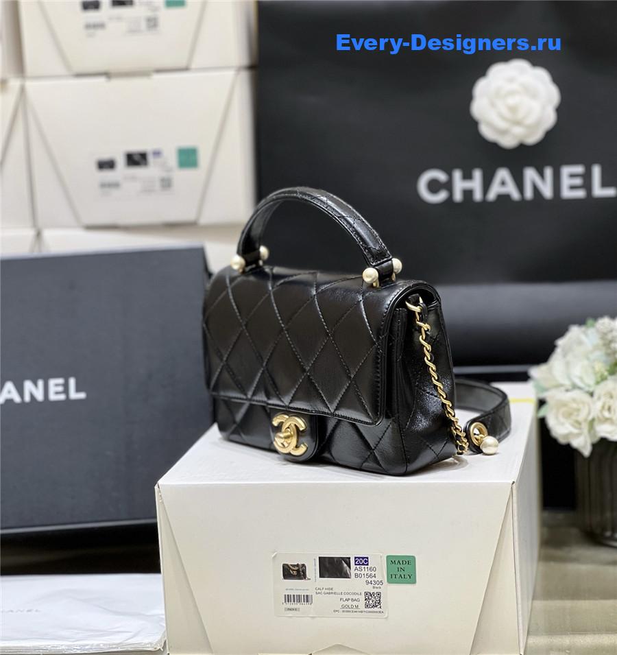 Ch**el black quilted lambskin bag