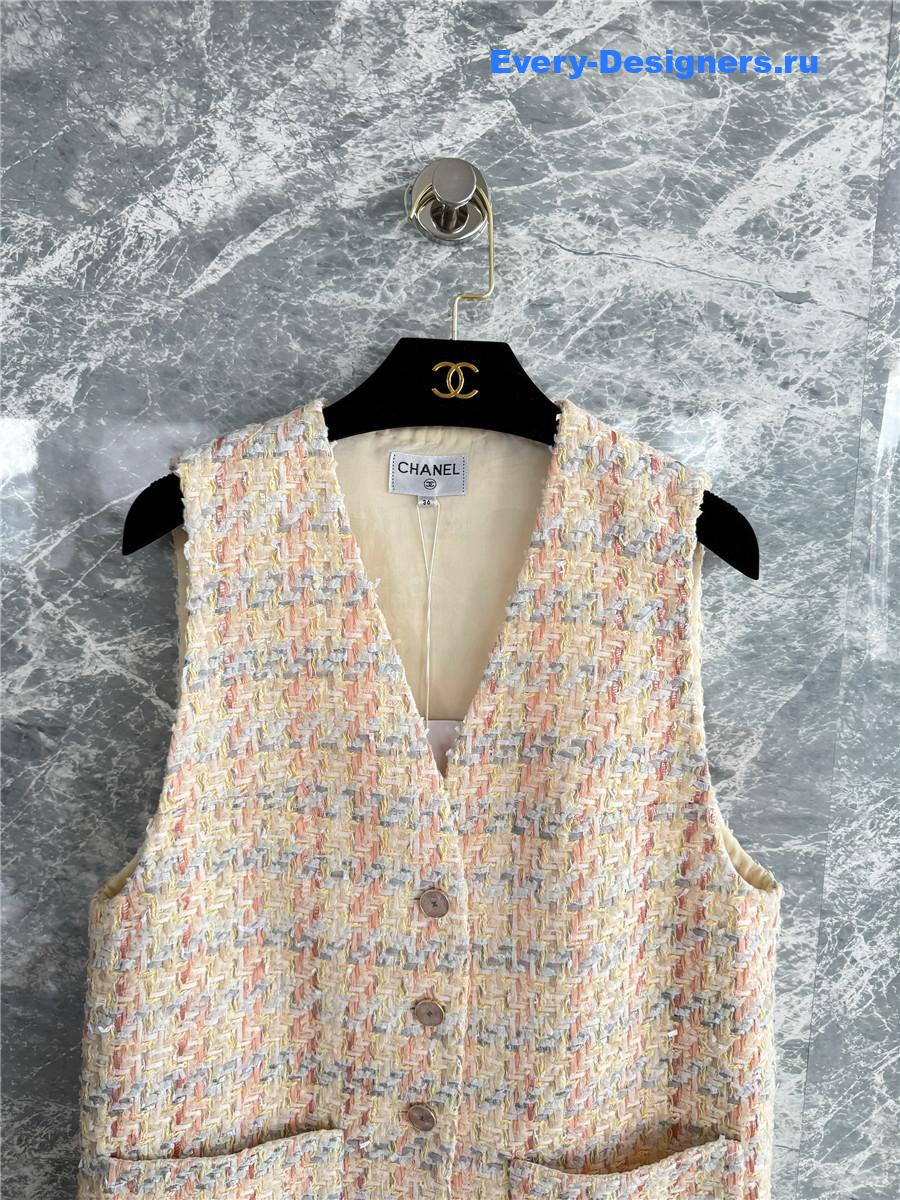 Ch**el yellow tweed pocket vest