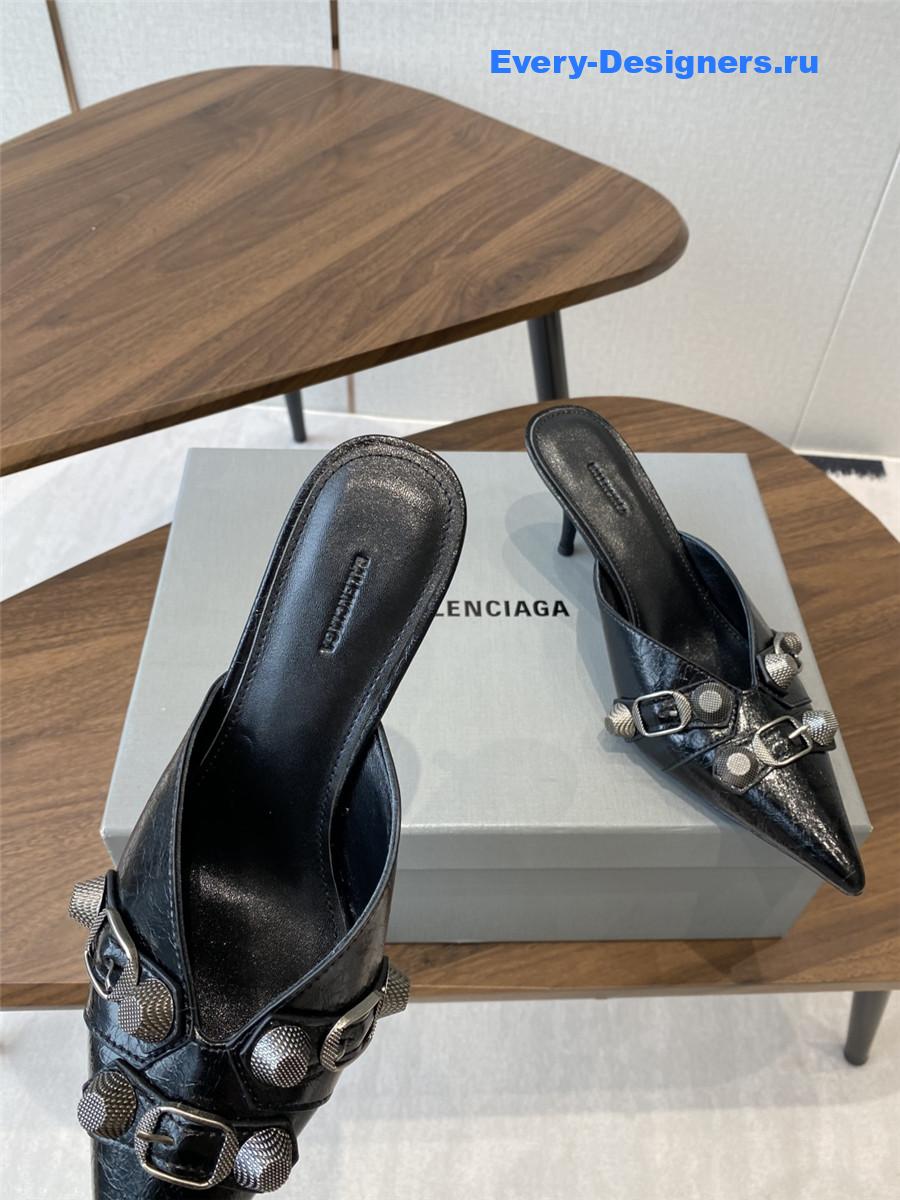 Ba1en*iaga cagole black pumps