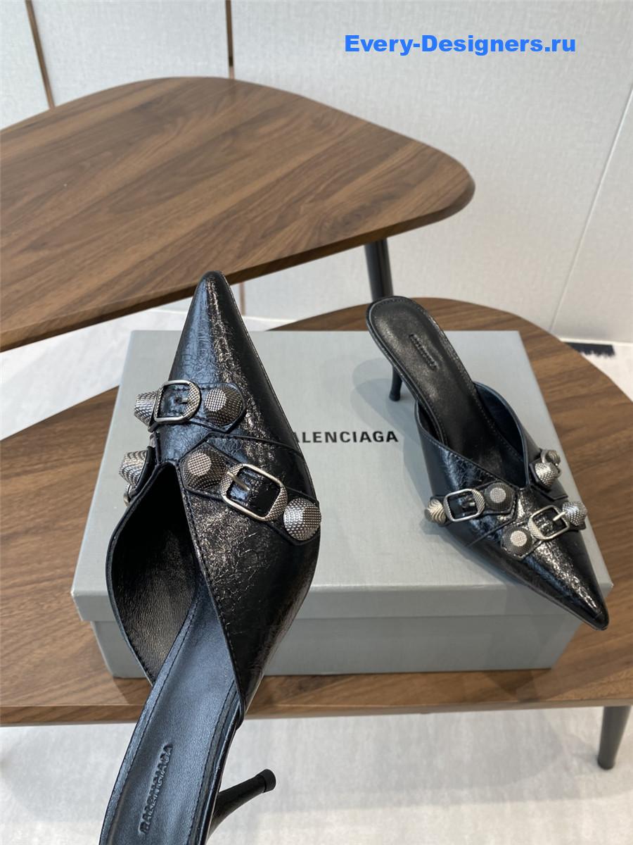 Ba1en*iaga cagole black pumps