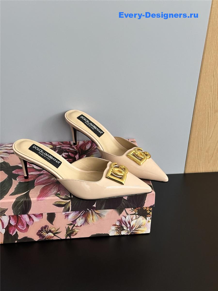Dolce & Gabbana Beige Patent Mules