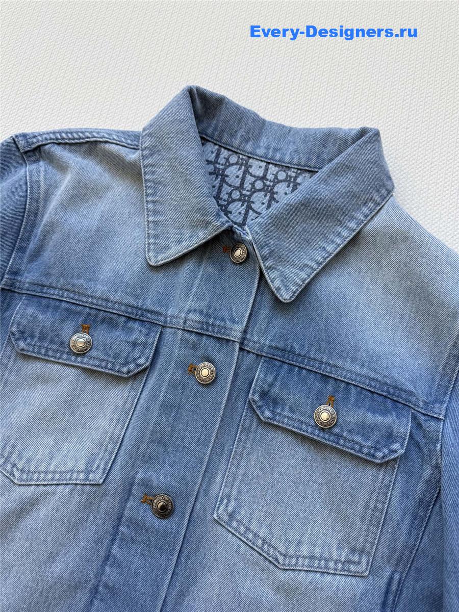 D10r light blue denim jacket