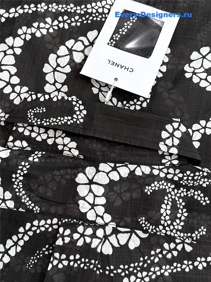 Ch**el coco beach black shirt