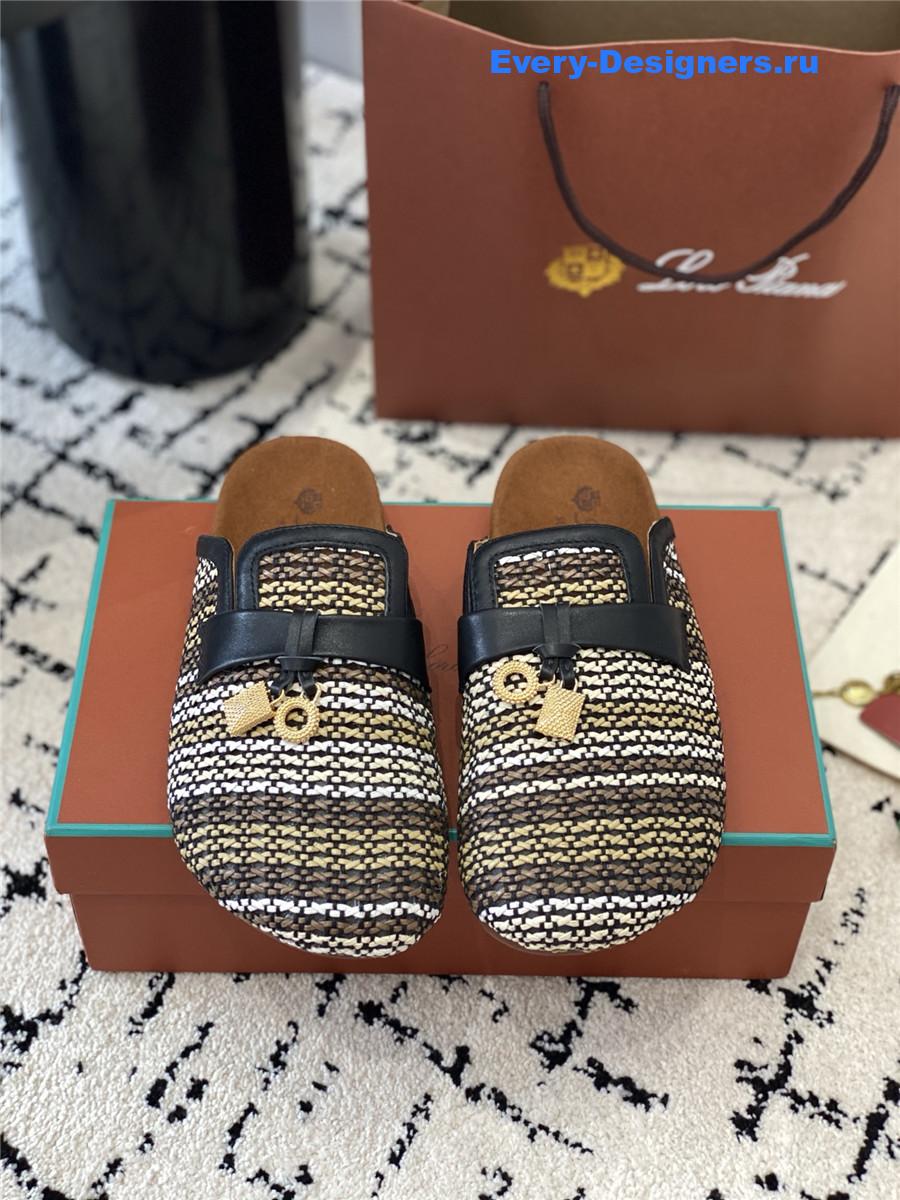 L0r0 P1ana black raffia mules