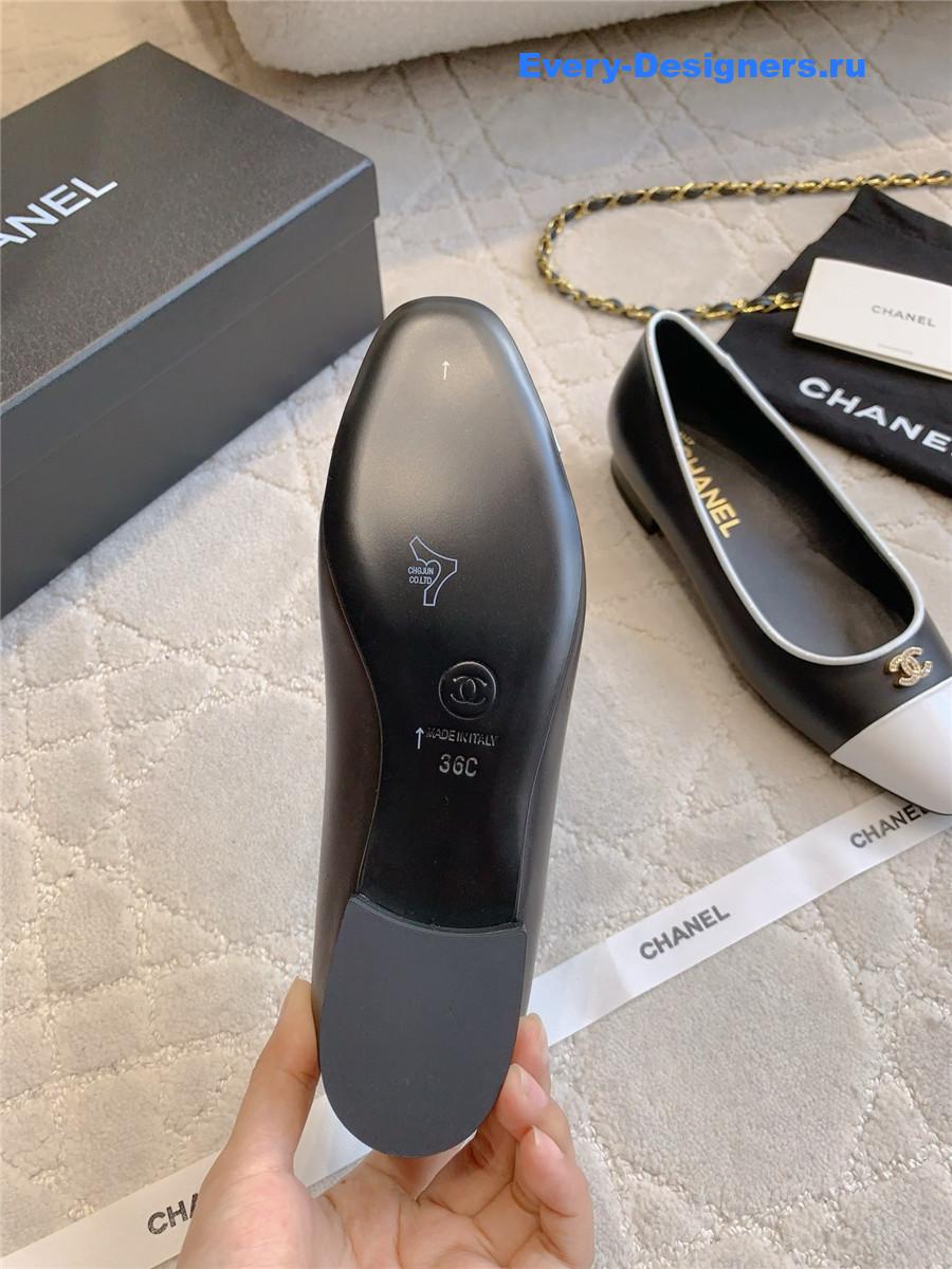 ch**el D1am0nd buckle ballet flats