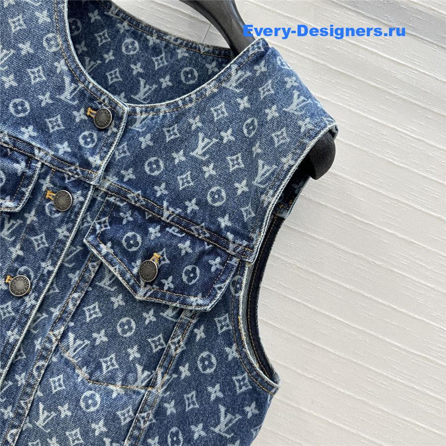 l0vis Vvtt0n sleeveless monogram denim jacket