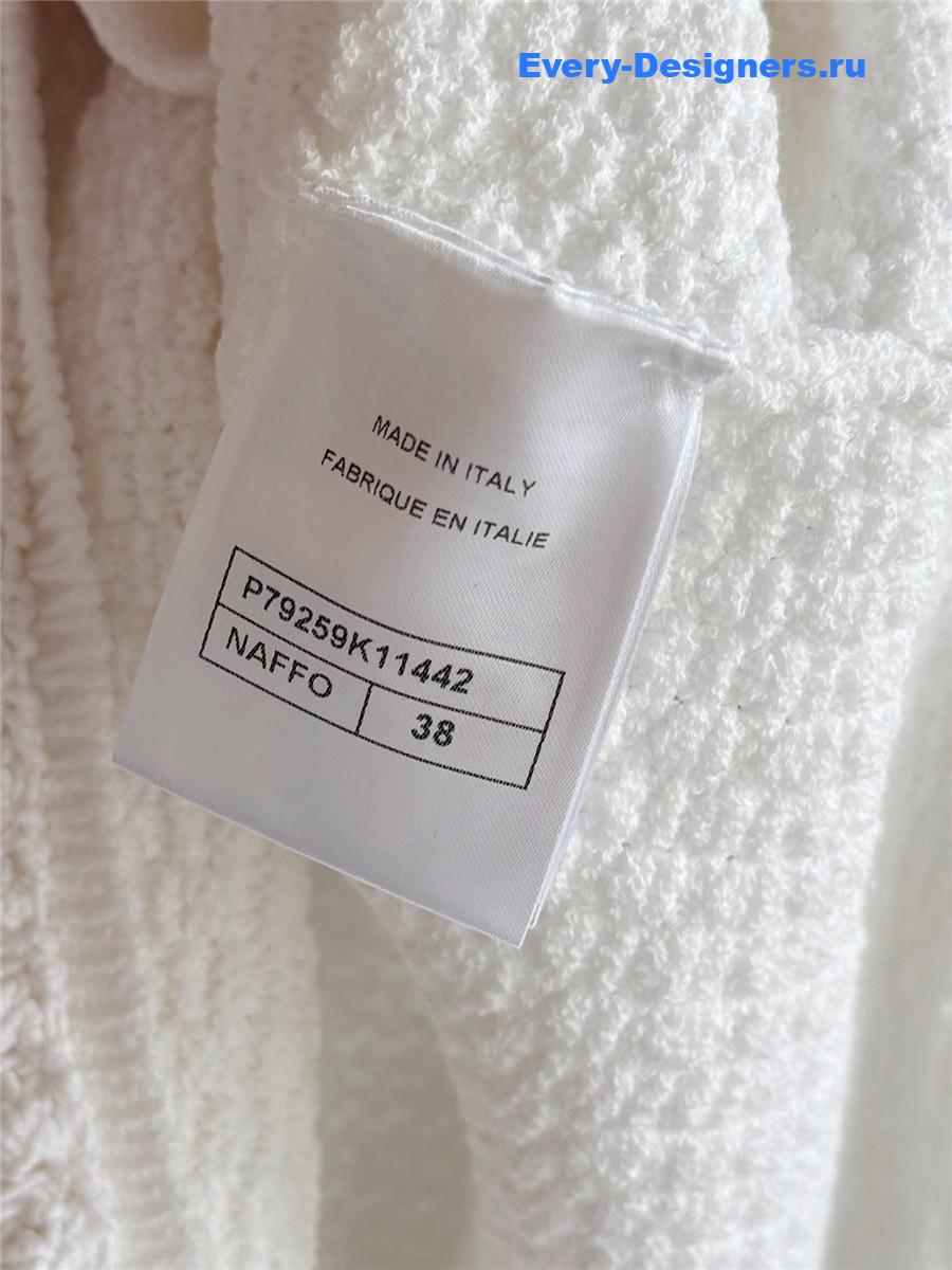 Ch**el white crewneck knit long sleeve