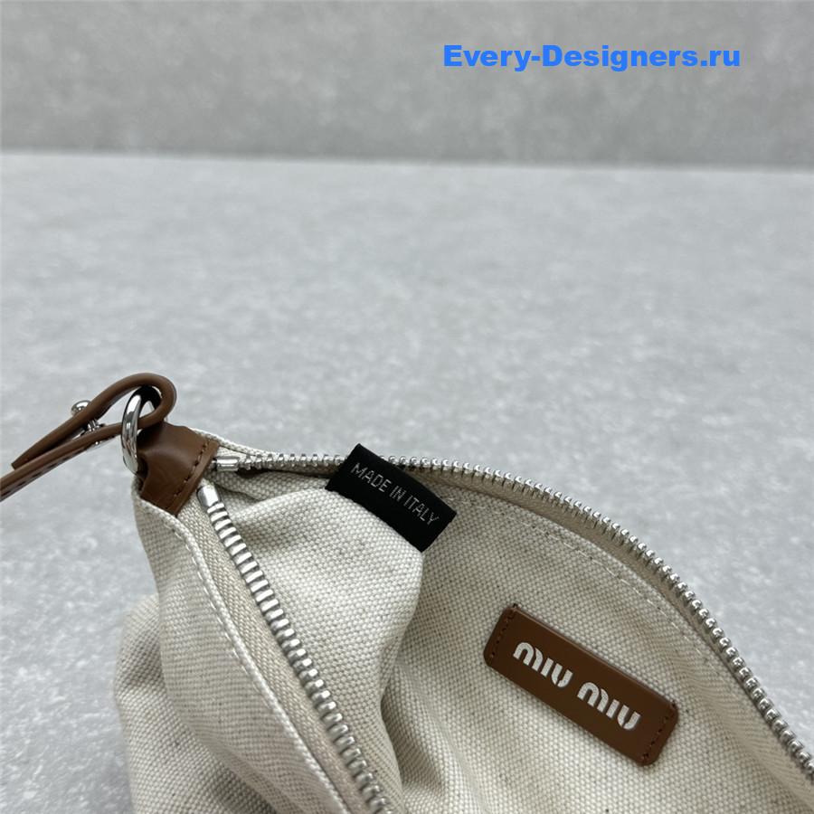 Miu Miu Ivy Raffia Shoulder Bag