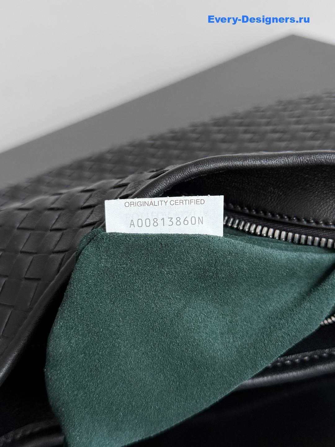 b0tt*ga Ven*ta medium veneto in black