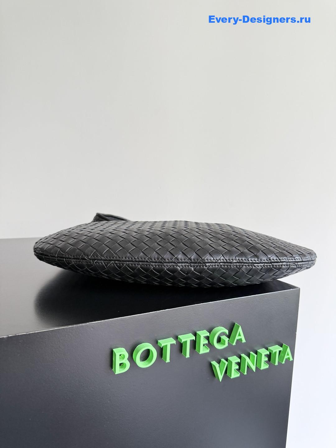 b0tt*ga Ven*ta medium veneto in black
