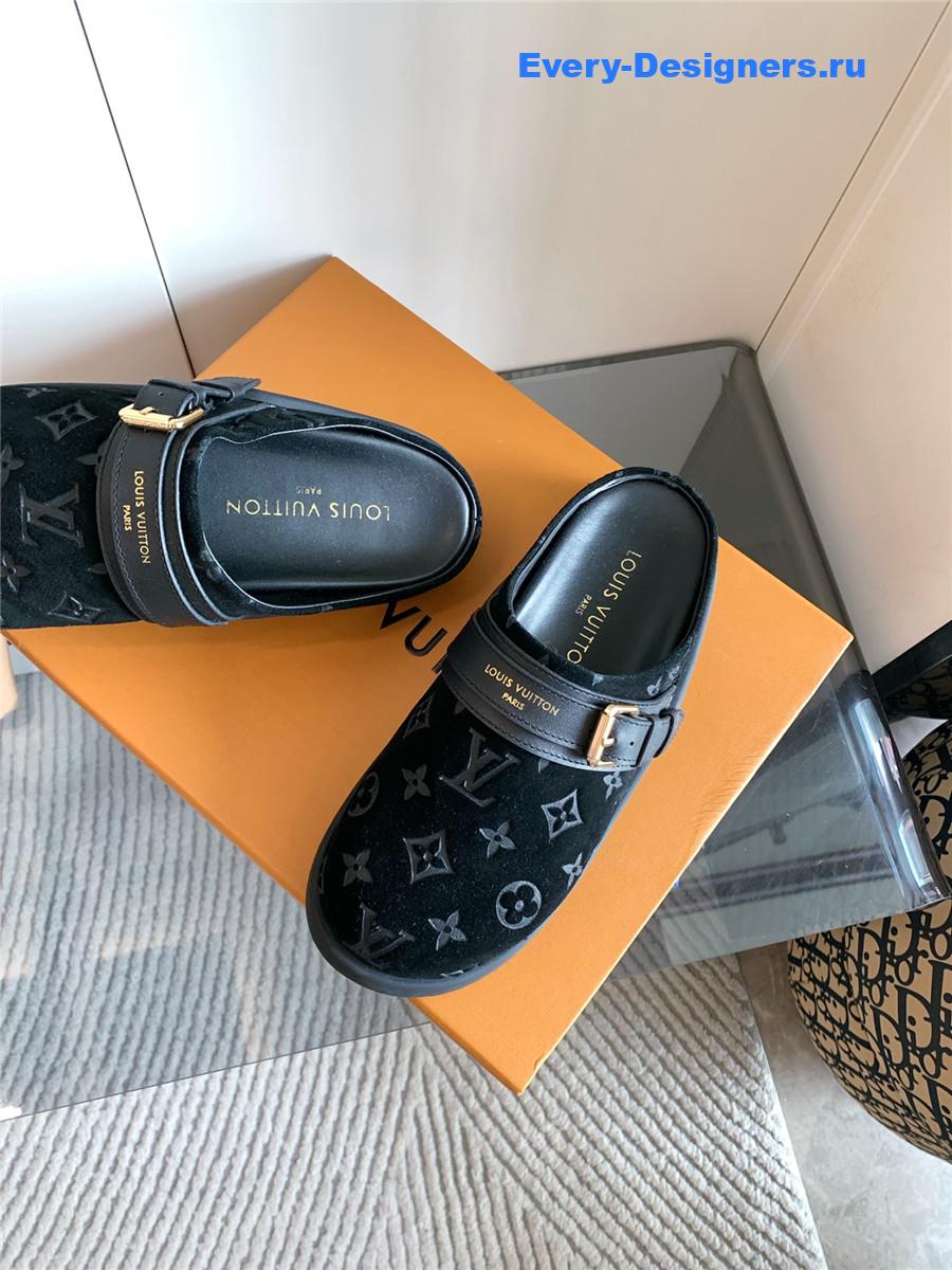 l0vis Vvtt0n black lv to-go clogs