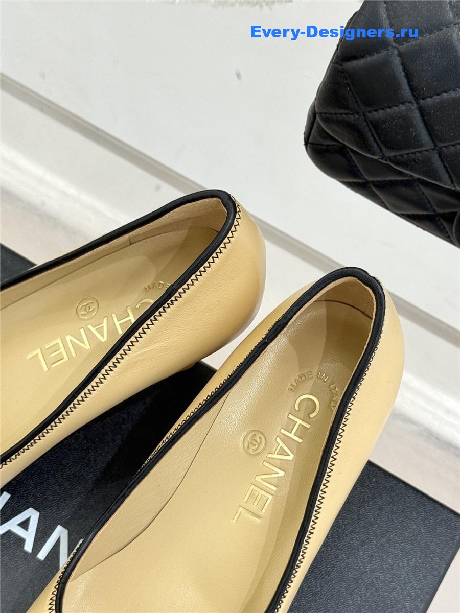 Ch**el beige lambskin cc pumps