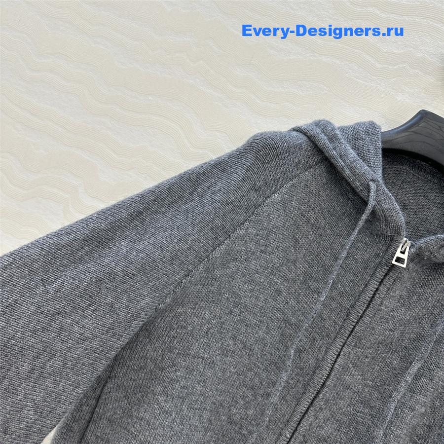 D10r gray hooded zipped cardigan