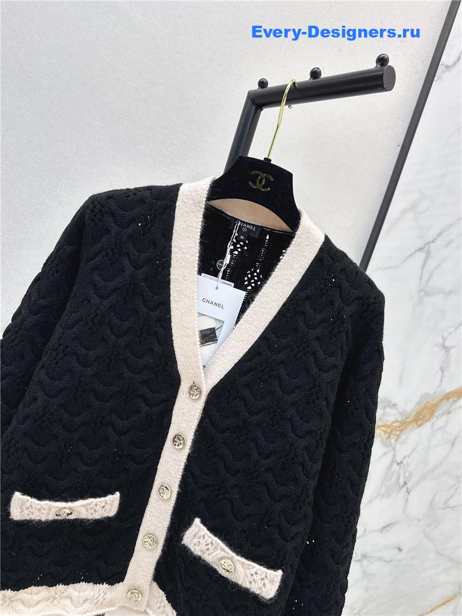 Ch**el black trim v-neck cardigan