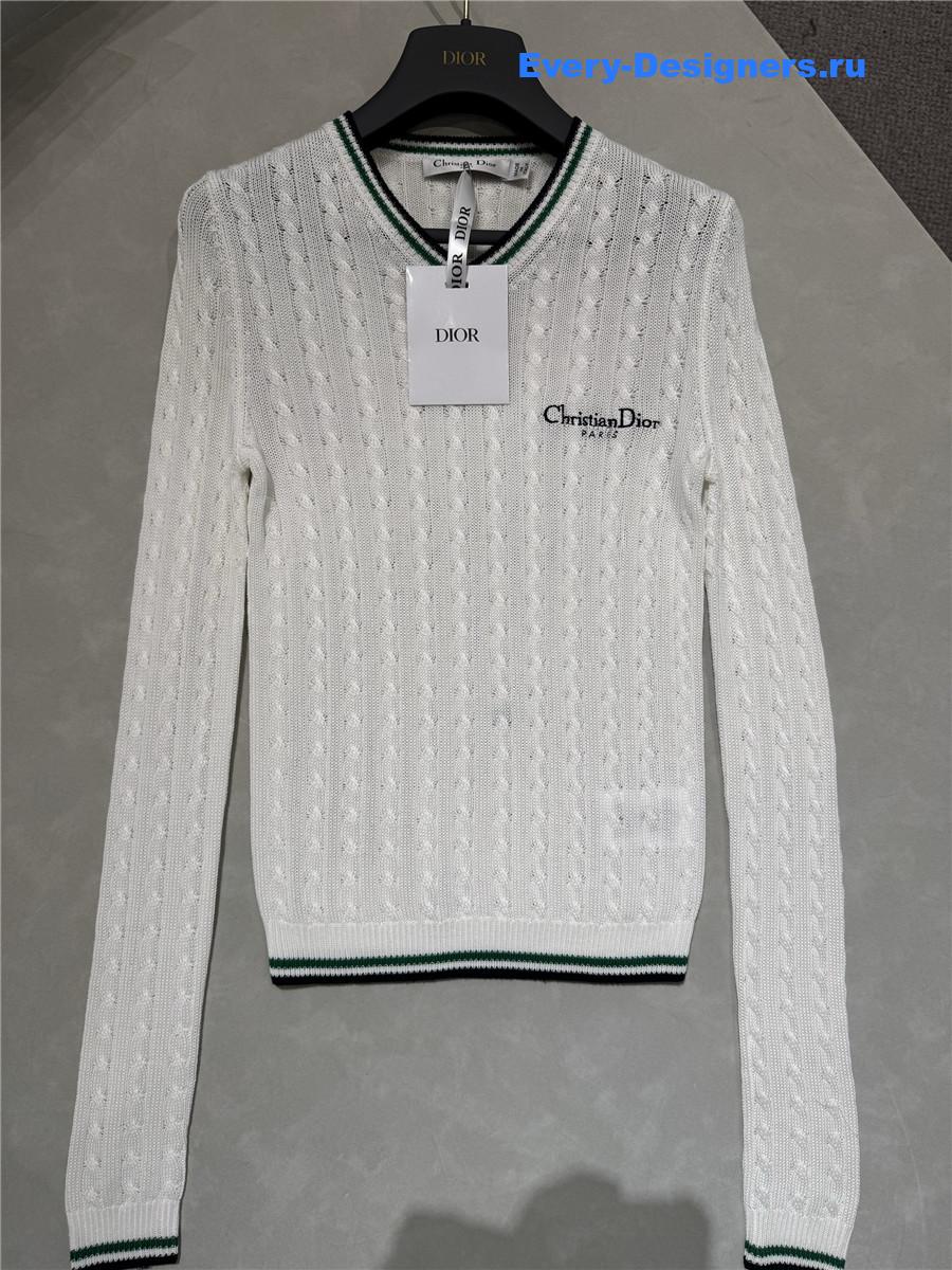 D10r vibe embroidered knit sweater