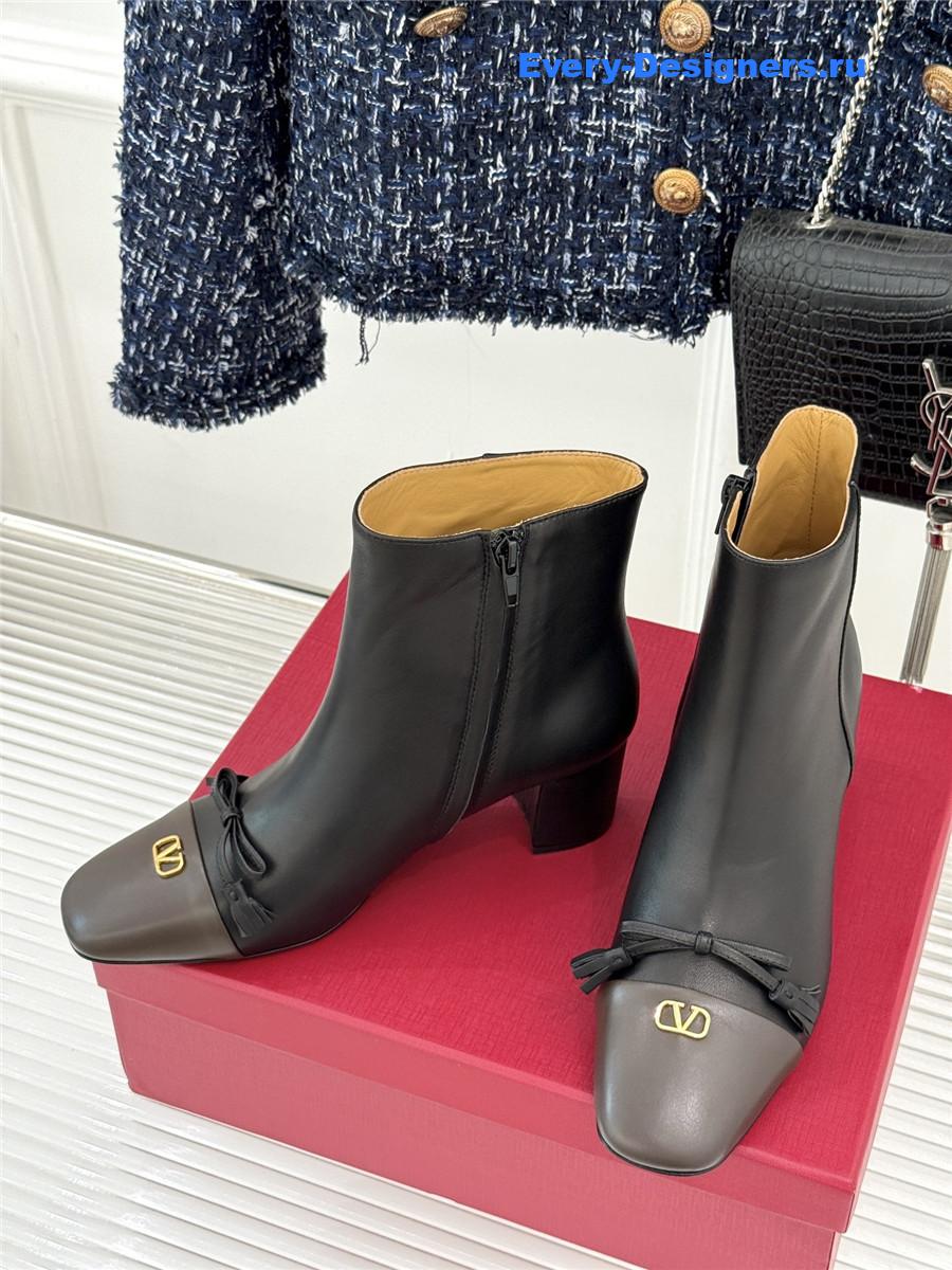 Va1e*ntin0 garavani 60mm black ankle boots