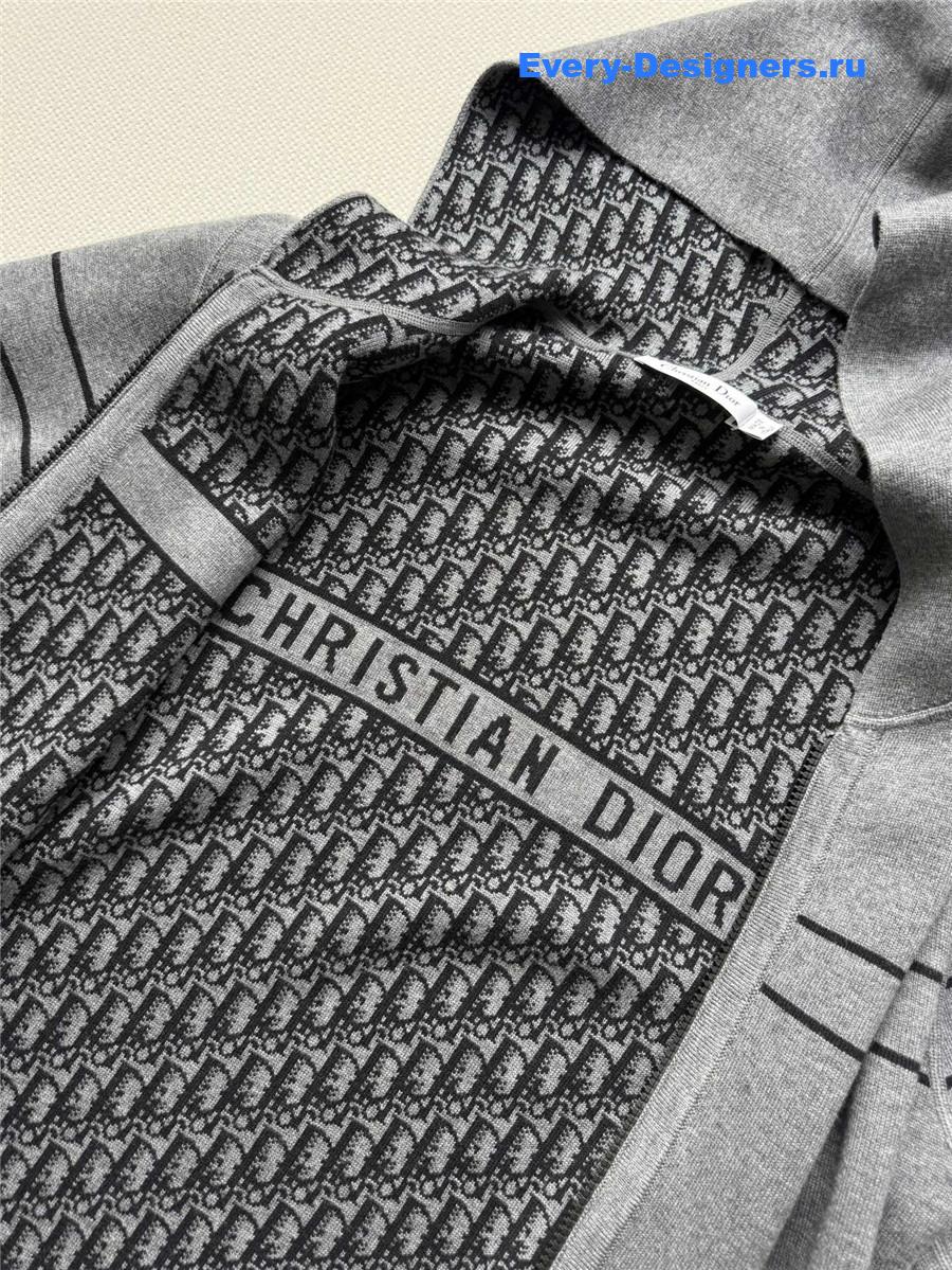 D10r gray embroidered hooded cardigan