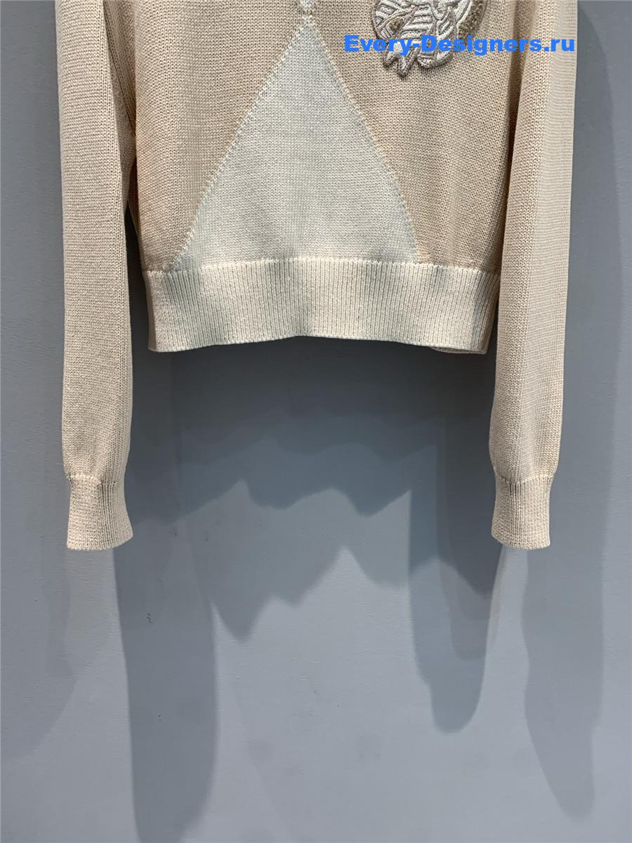 H**me5 cashmere long-sleeve sweater