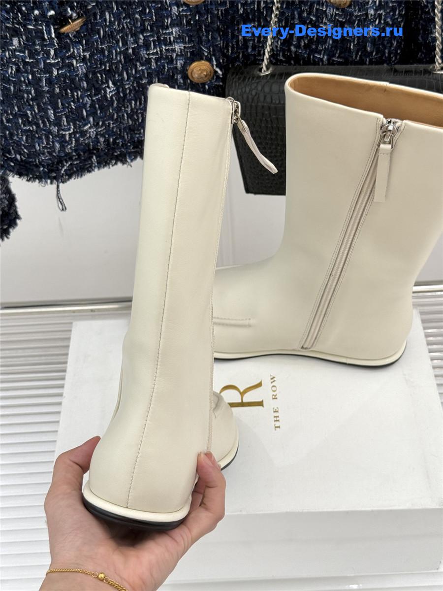 The R0w white canal ankle boots