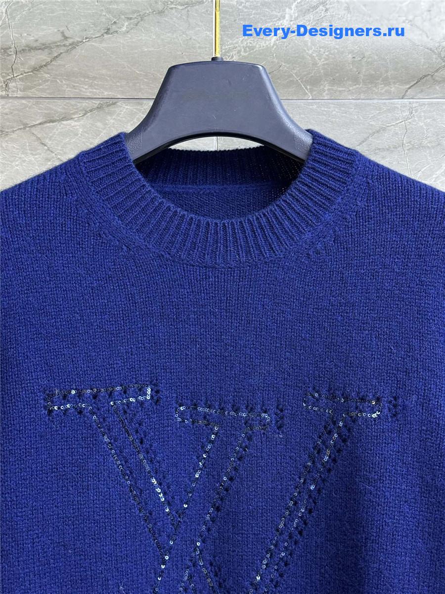 l0vis Vvtt0n blue logo knit sweater