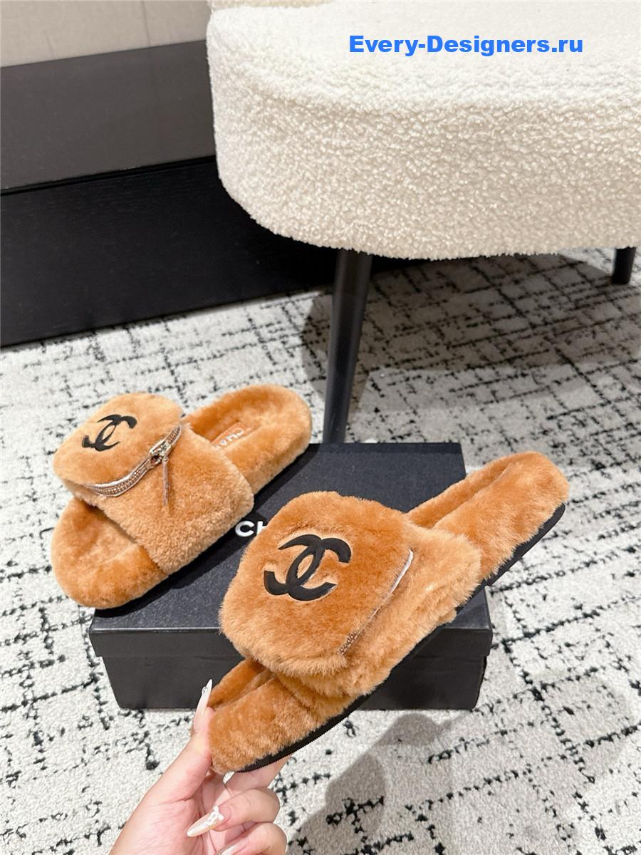 Ch**el brown logo cc wool slides