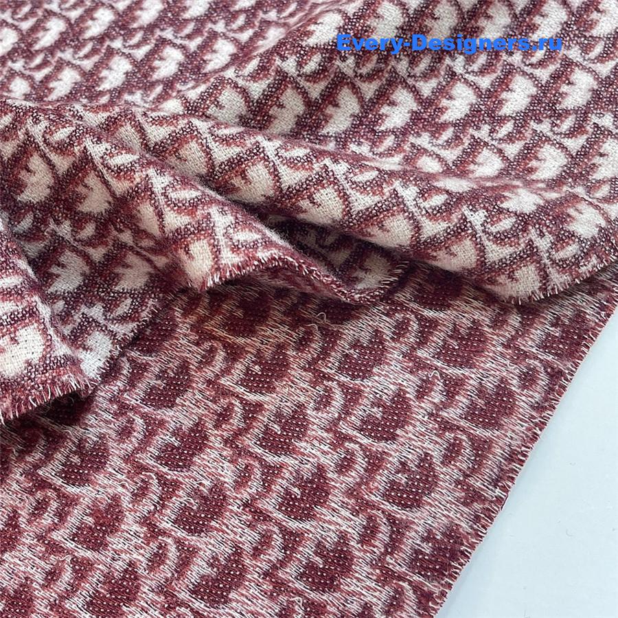 D10r burgundy oblique reversible scarf