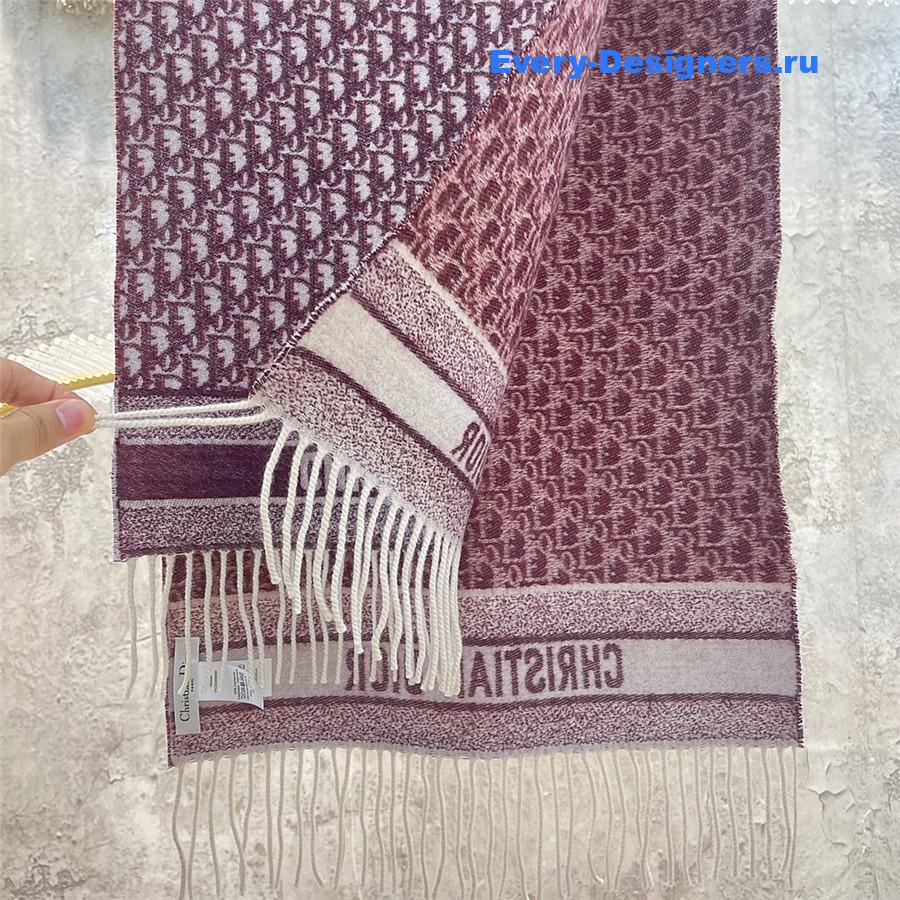 D10r burgundy oblique reversible scarf