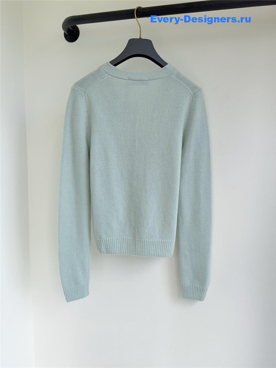D10r button v neck green cardigan