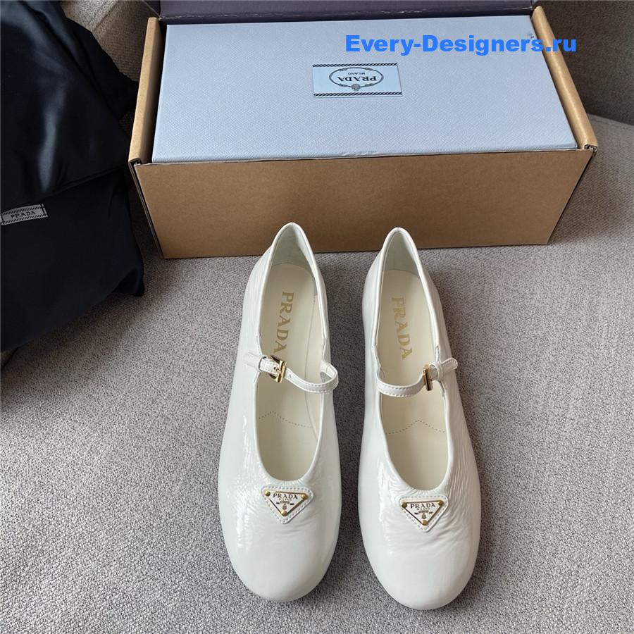 Pra*a white naplak patent leather ballerinas