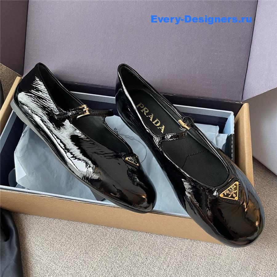 Pra*a black naplak patent leather ballerinas