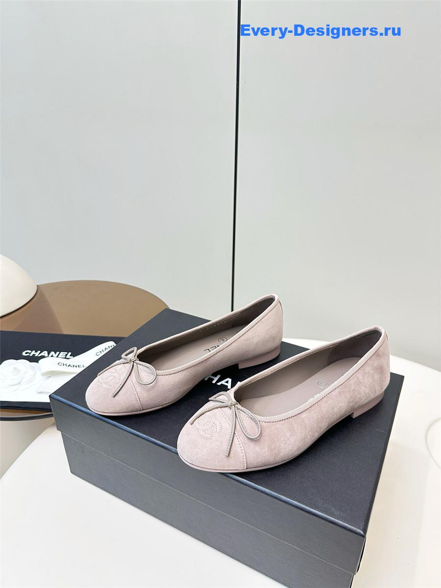 Ch**el grey leather cc ballet flats