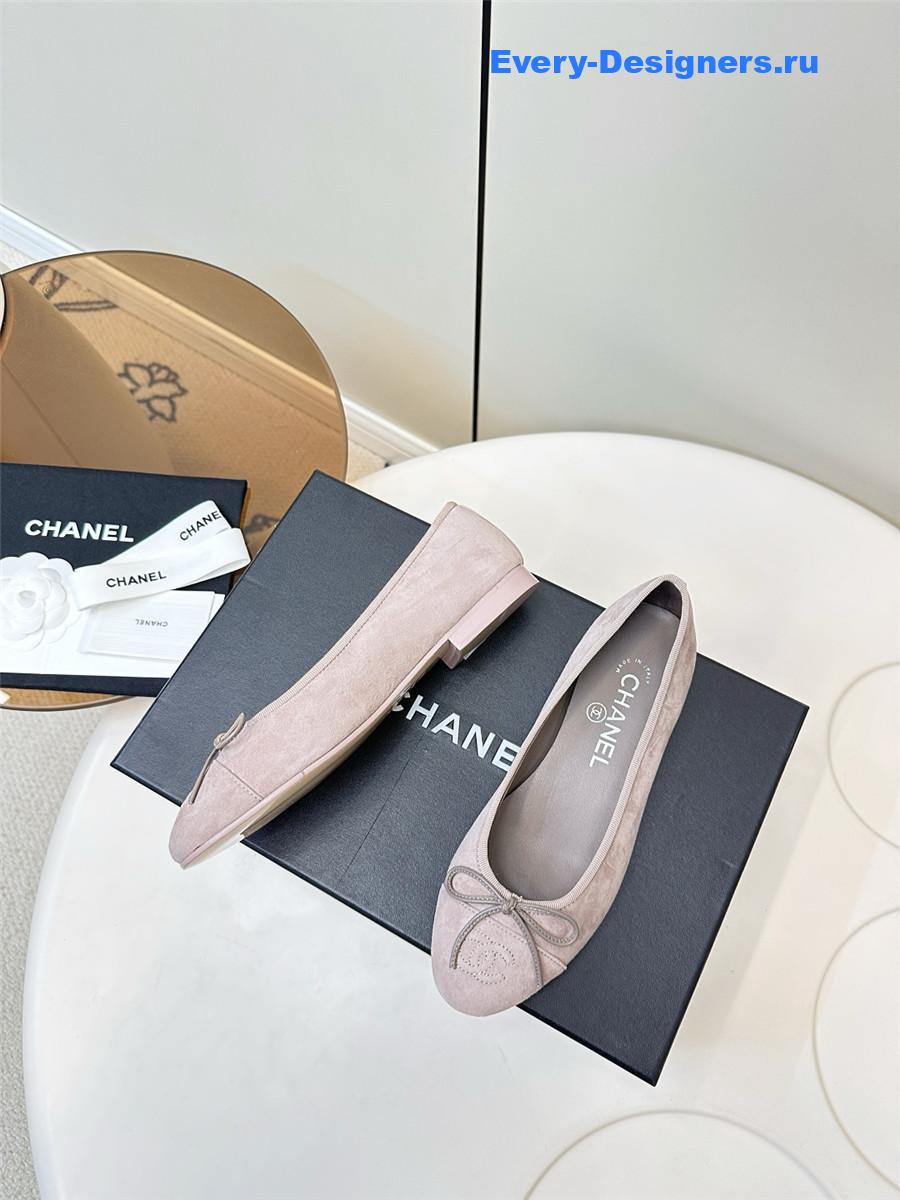 Ch**el grey leather cc ballet flats