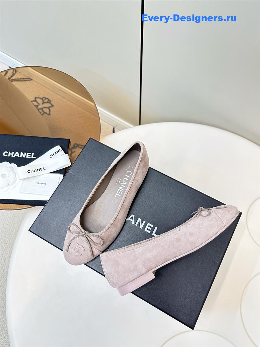 Ch**el grey leather cc ballet flats