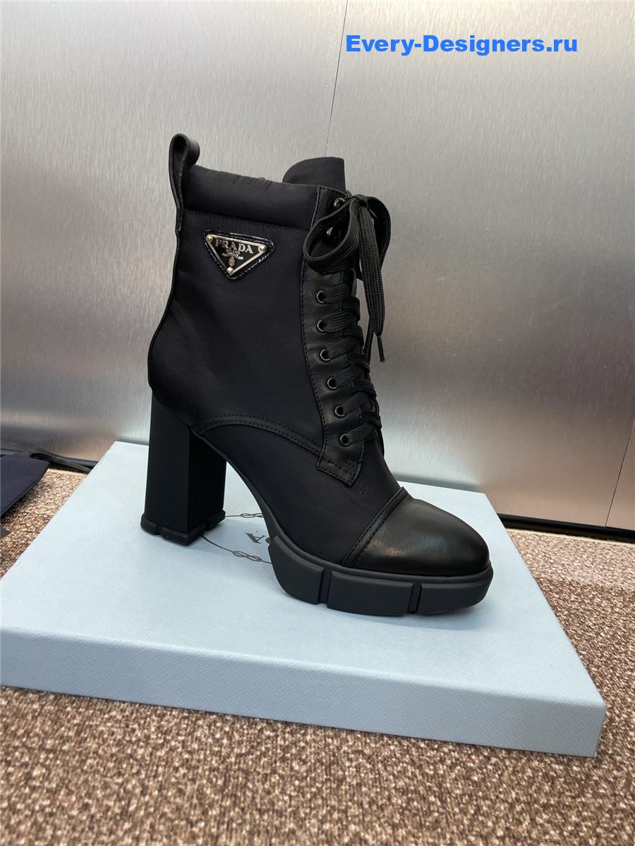 Pra*a spazzolato re-nylon metal triangle logo ankle boots