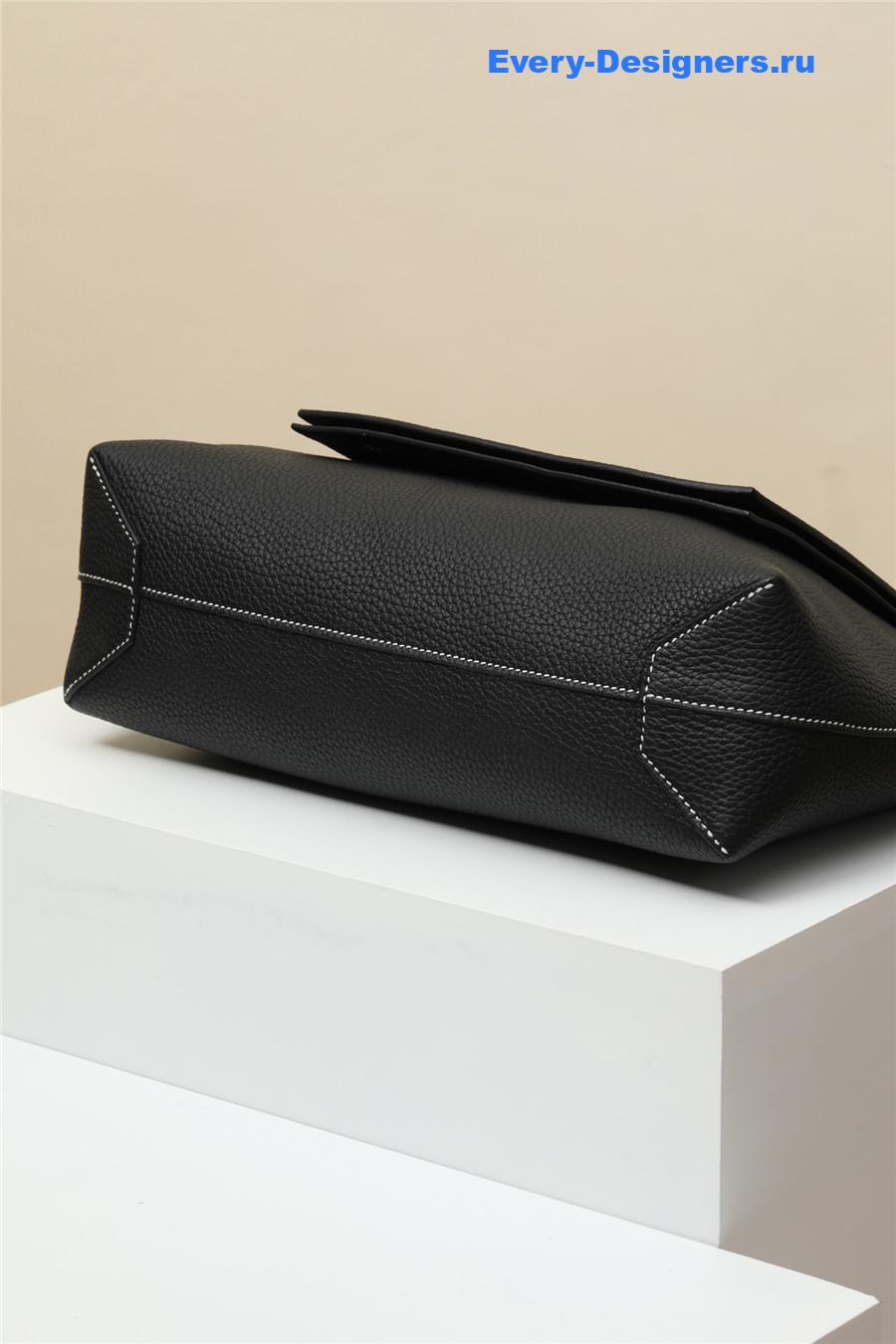 H**me5 black cabasellier 31 bag